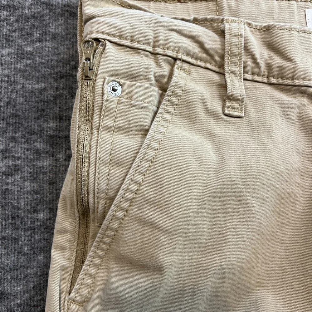 Levi Strauss Signature Athletic‎ Fit Denim Jeans Size 30x32 Tan Ready To Wear